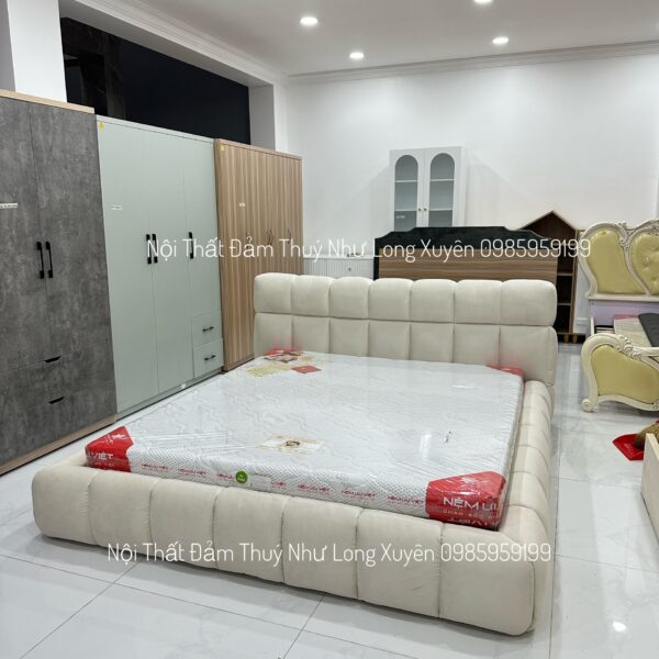 Giường bánh mì bọc nệm 1m8 x 2m