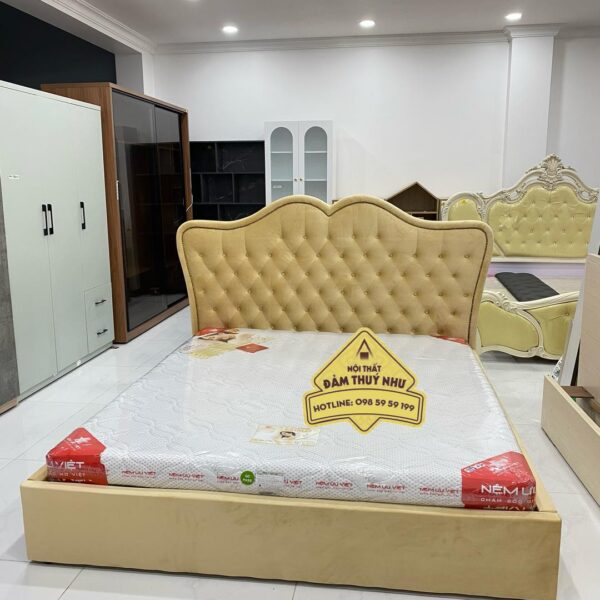 Giường bọc nệm 1m8 x 2m
